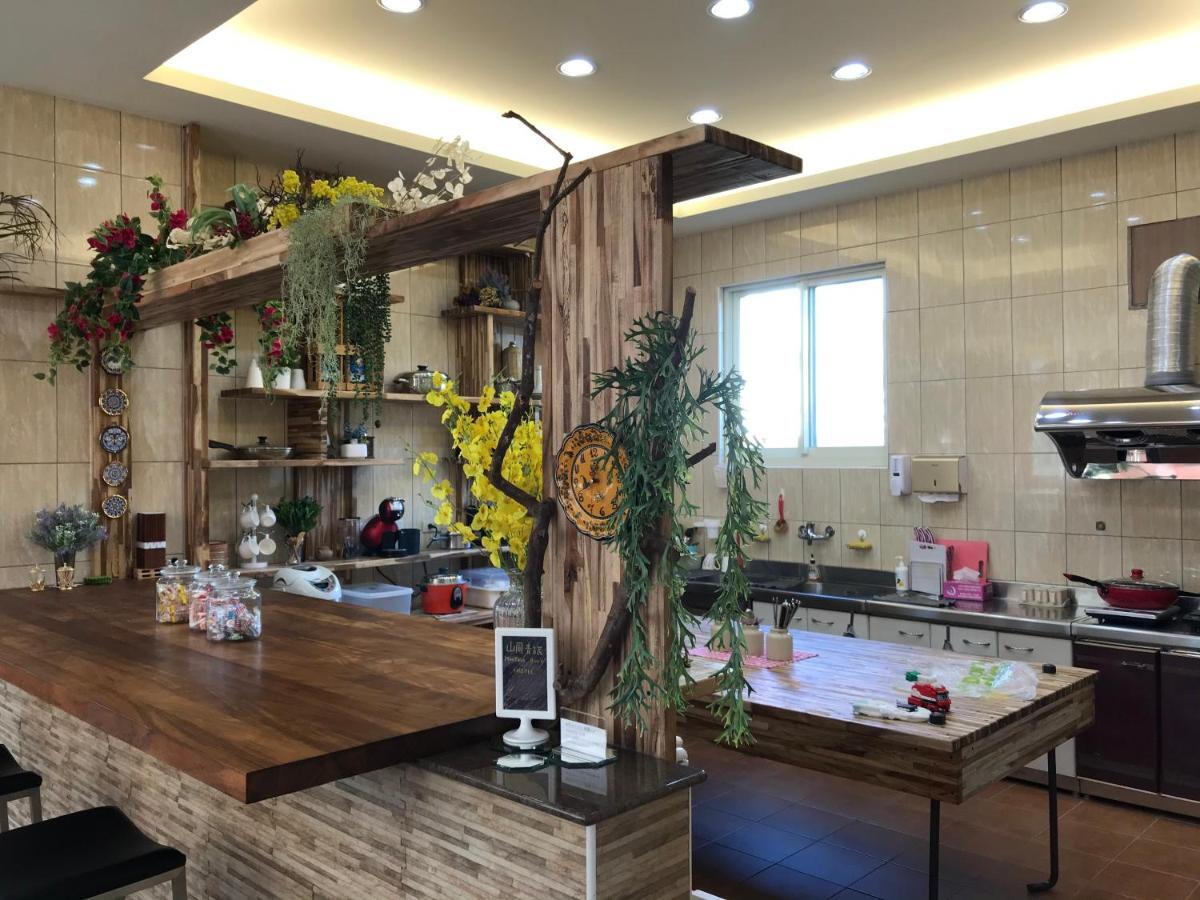 הוסטל פולי 山同青旅背包客棧 מראה חיצוני תמונה